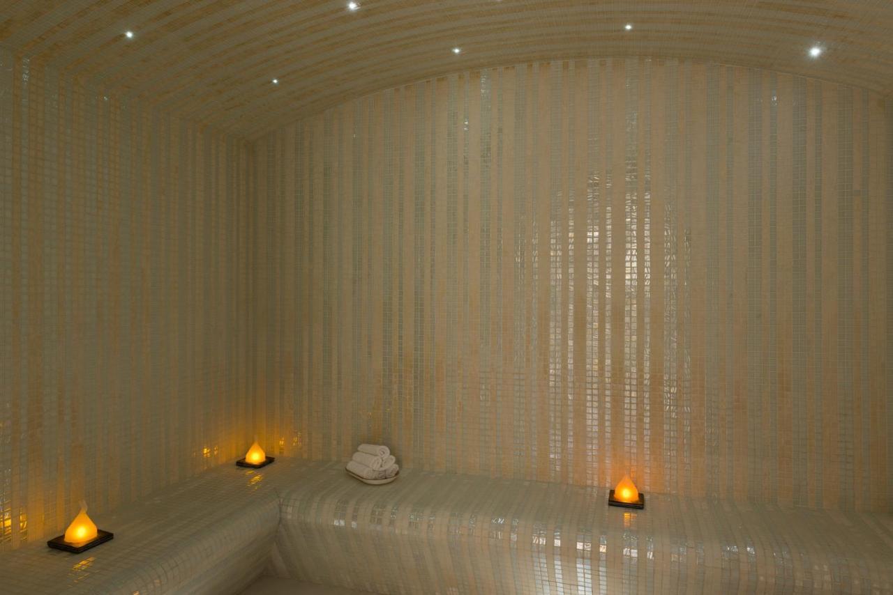 Hotel Le Mareuil Parigi Esterno foto