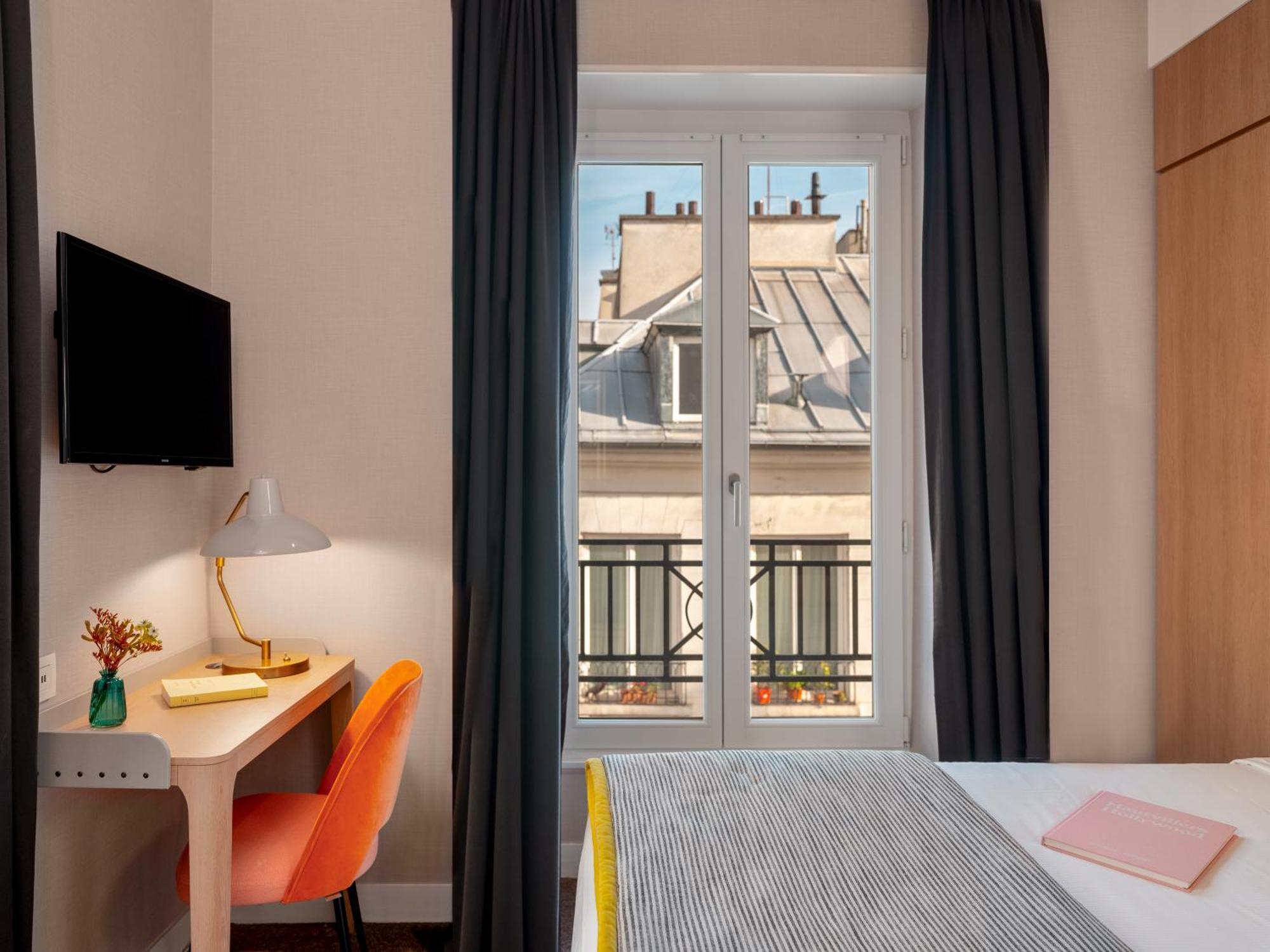 Hotel Le Mareuil Parigi Esterno foto