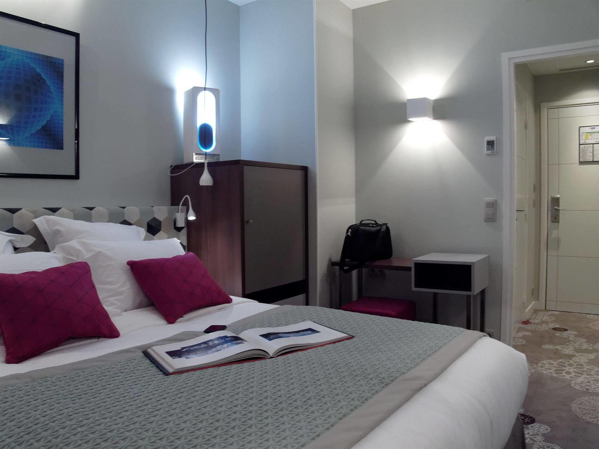 Hotel Le Mareuil Parigi Camera foto